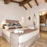 Nicoletta Bed & Breakfast 4*